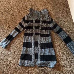 Black and gray cardigan